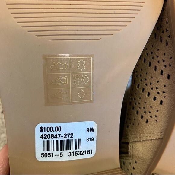 Nwob In Every Story tan brown suede laser cut ankle boots size 9 - Picture 6 of 8